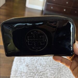 Tory Burch patent leather zip around wallet with all